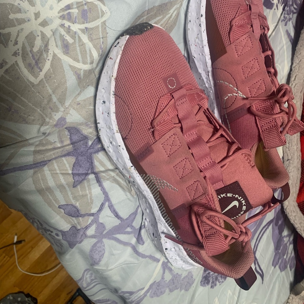 Nike runner shoes